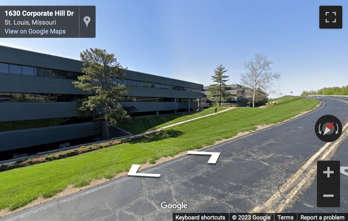 Street View image of 1610 Des Peres Road, Des Peres, Missouri, USA